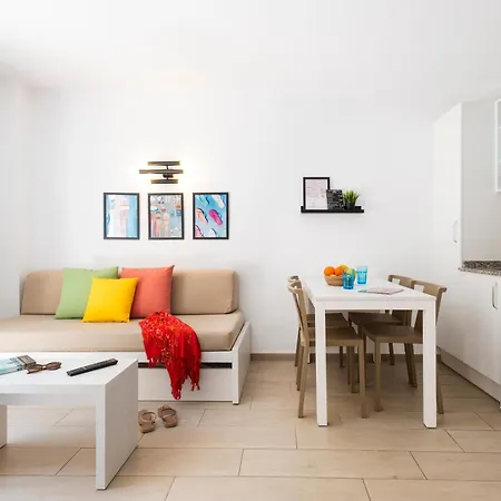 Flor Almendros Apartamento